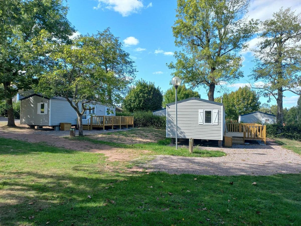 Camping Les Feuilles Chauffailles Екстериор снимка