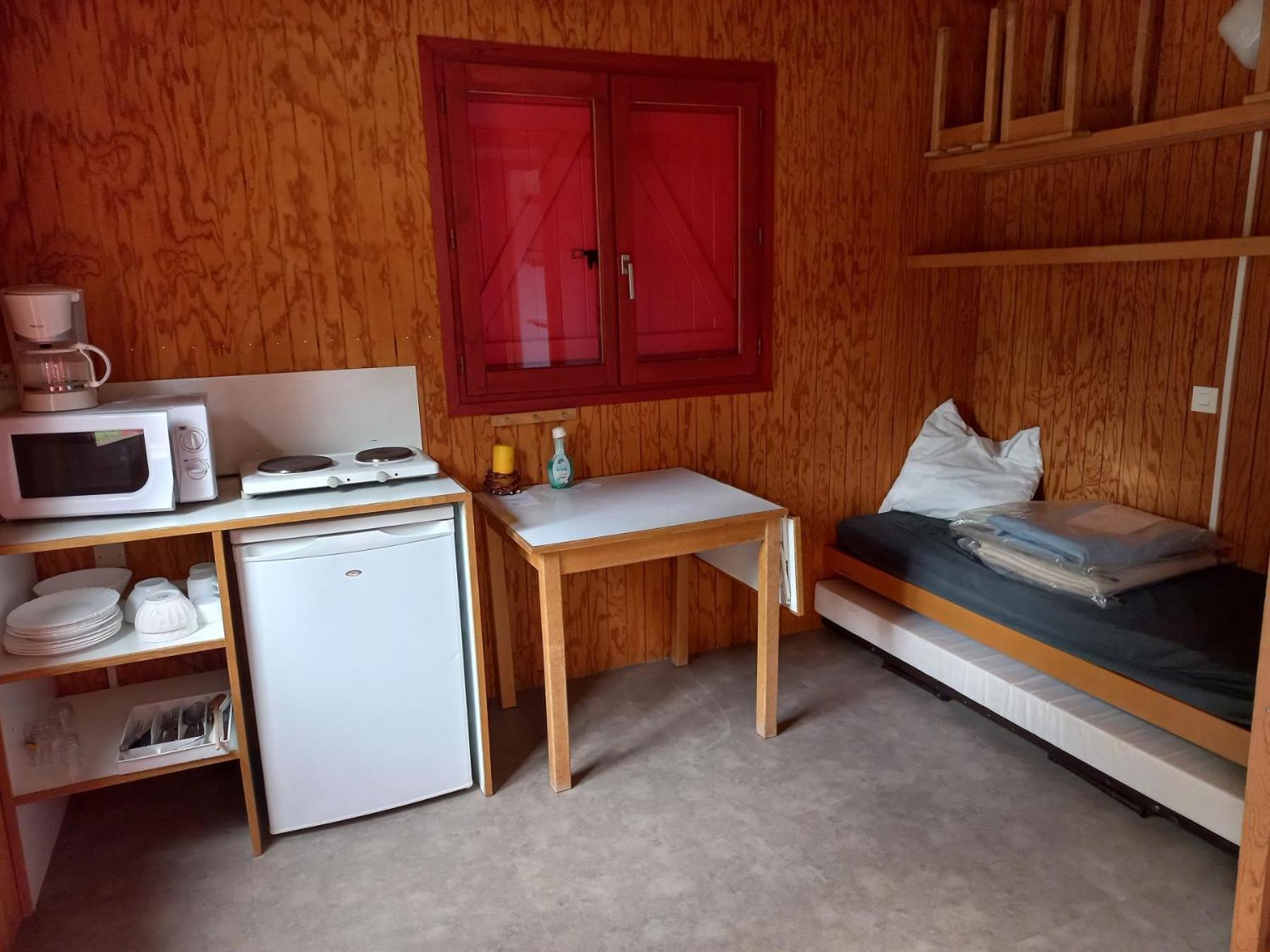 Camping Les Feuilles Chauffailles Екстериор снимка